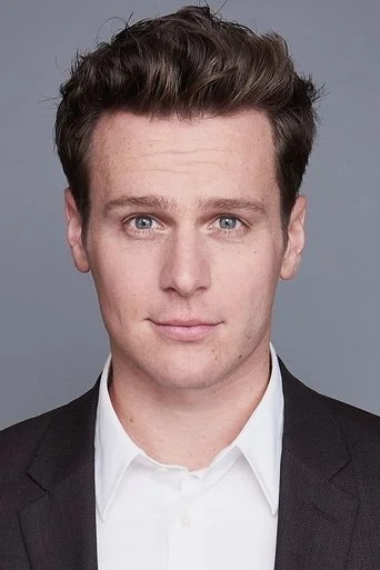 Chân dung Jonathan Groff