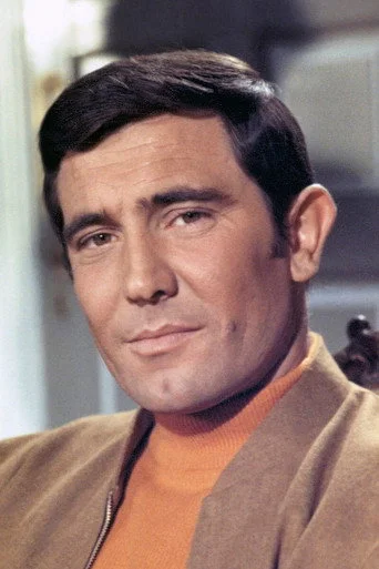 Chân dung George Lazenby