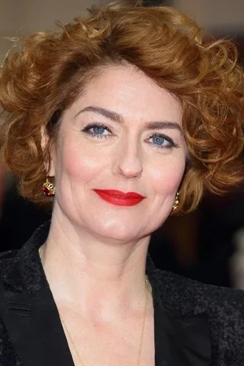 Chân dung Anna Chancellor