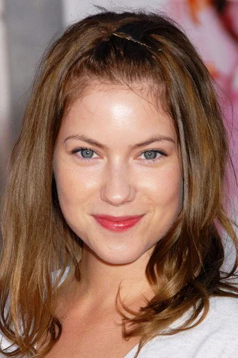 Chân dung Laura Ramsey