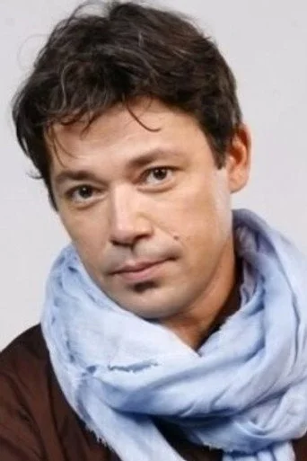 Chân dung Cristian Iacob