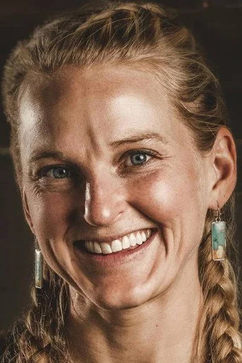 Chân dung Emily Harrington