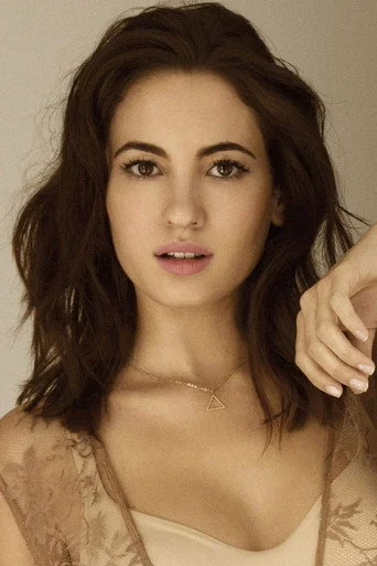Chân dung Ivana Baquero
