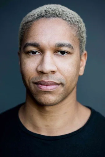 Chân dung Aaron Moten