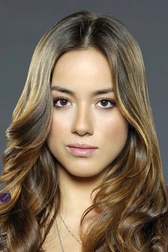 Chân dung Chloe Bennet