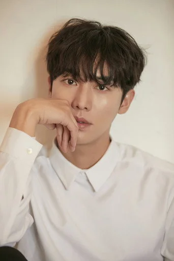 Chân dung Kwon Hwa-woon