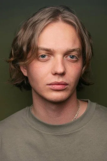 Chân dung Timothy Allan