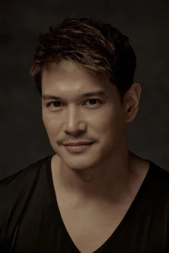 Chân dung Adrian Alandy