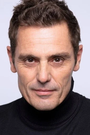 Chân dung Cyril Lecomte
