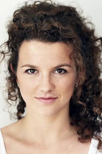 Chân dung Georgina Hellier