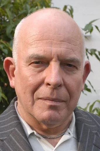Chân dung John Shrapnel