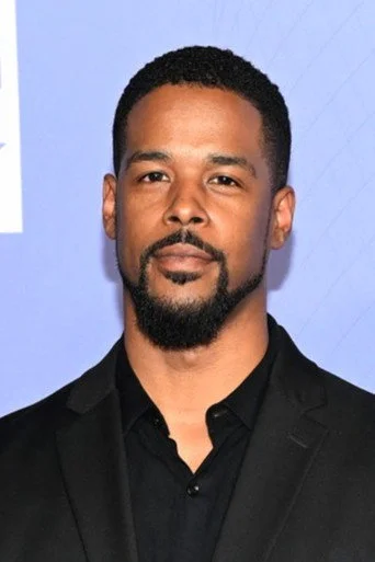 Chân dung Gregg Wayans