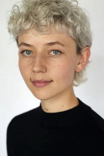 Chân dung Ellen Robertson