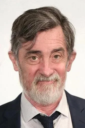 Chân dung Roger Rees