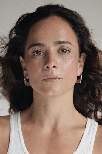 Chân dung Alice Braga