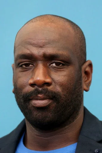 Chân dung Steve Tientcheu