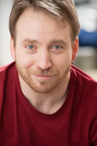 Chân dung Trevor Devall