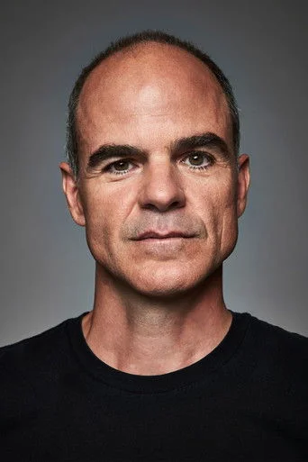 Chân dung Michael Kelly