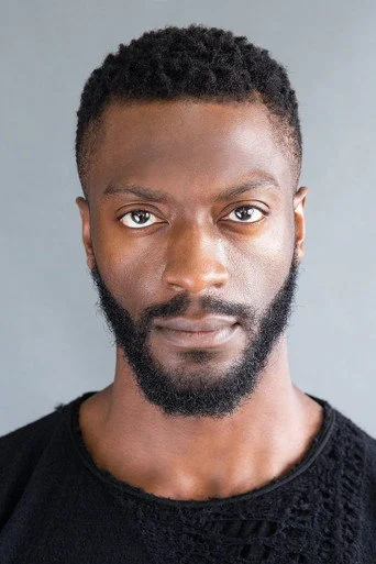 Chân dung Aldis Hodge
