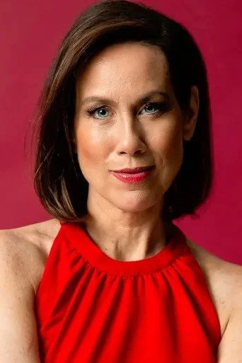 Chân dung Miriam Shor