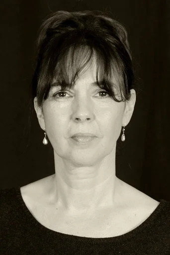 Chân dung Phoebe Nicholls