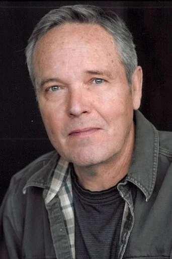 Chân dung Tom McBeath