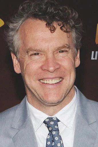 Chân dung Tate Donovan