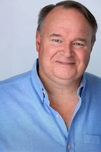 Chân dung Tom McGowan
