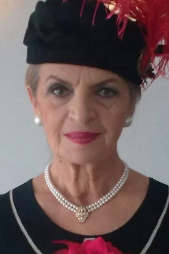 Chân dung Liana Navrot