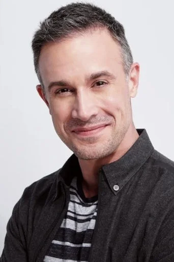 Chân dung Freddie Prinze Jr.