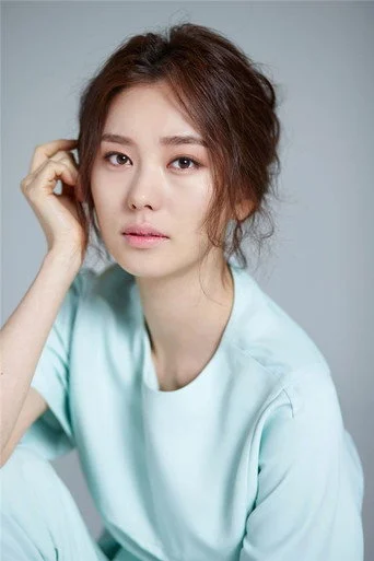 Chân dung Hwang Sun-hee