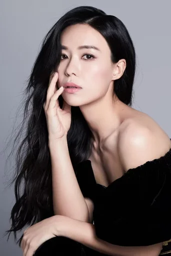 Chân dung Rebecca Lim