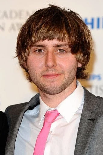 Chân dung James Buckley