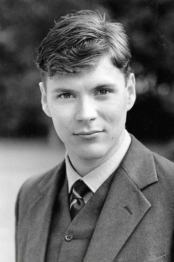 Chân dung Benedict Taylor