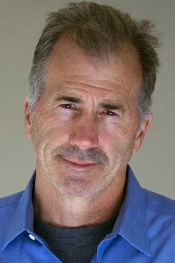 Chân dung Michael C. Mahon
