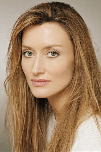 Chân dung Natascha McElhone
