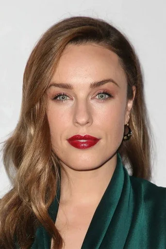 Chân dung Jessica McNamee