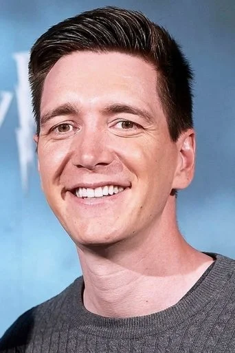 Chân dung Oliver Phelps