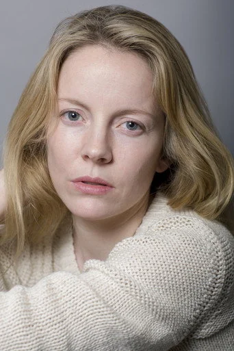 Chân dung Alexandra Moen