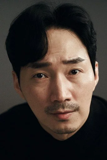 Chân dung Ki Hwan