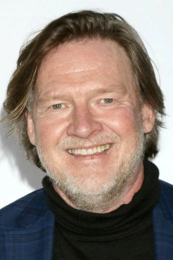 Chân dung Donal Logue