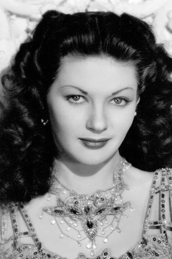 Chân dung Yvonne De Carlo