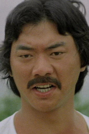 Chân dung Yuen Shun-Yi