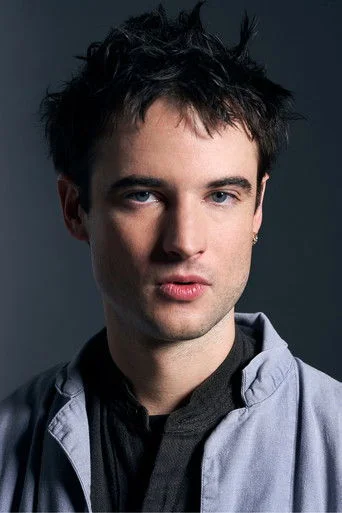 Chân dung Tom Sturridge
