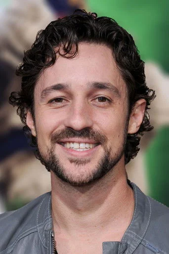 Chân dung Thomas Ian Nicholas