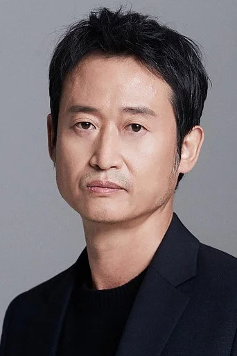 Chân dung Yoo Seung-mok