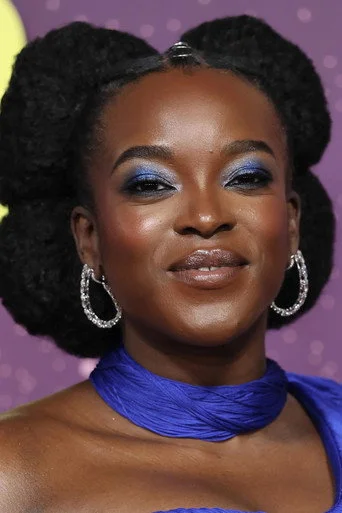 Chân dung Wunmi Mosaku