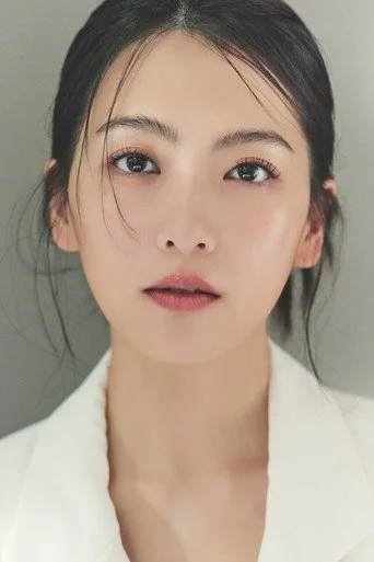 Chân dung Kang Ji-young