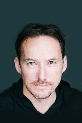 Chân dung Cohen Holloway
