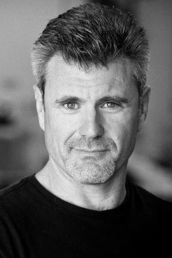 Chân dung Alec Gillis